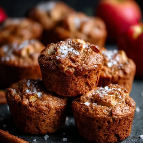 Para preparar, úntale manteca de frutos secos a una rodaja de alguna fruta fresca como plátano.
